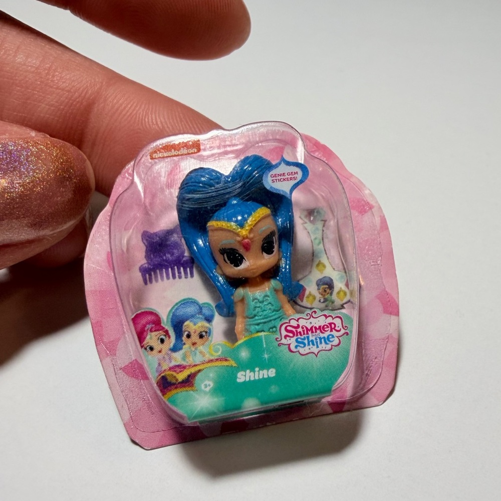 Mini brands Shimmer & Shine Doll